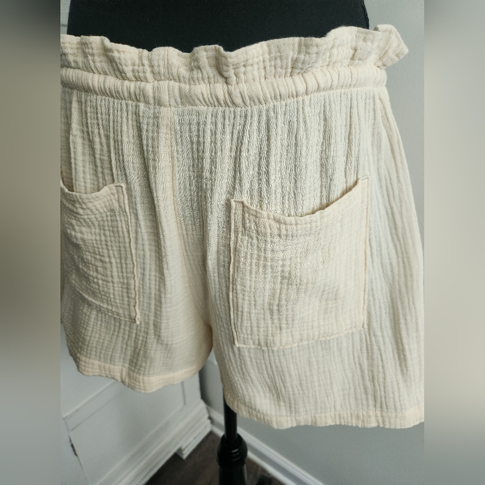 Universal Thread Shorts - Picture 6 of 8